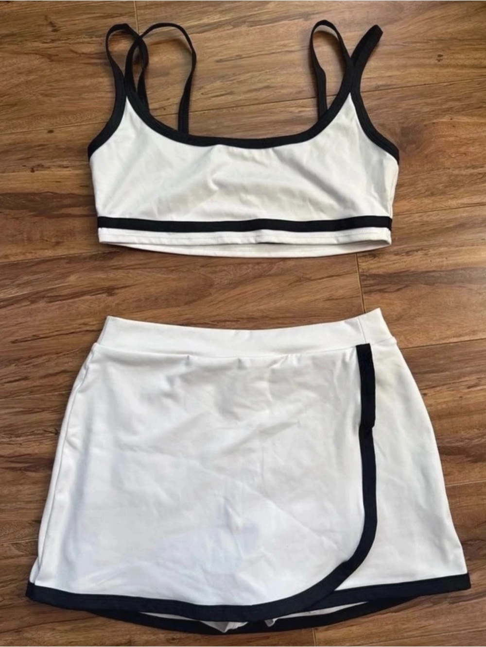 Pacsun White Tennis Skirt with Black Trim - Women's Athletic Skort